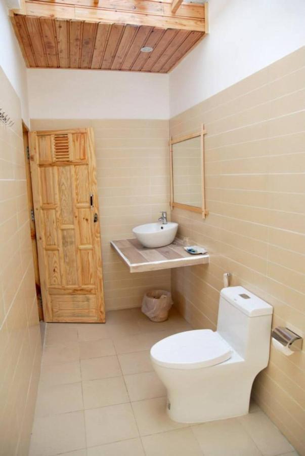 Villa Dao Hoa Vang Cam Ranh - Venuestay Екстериор снимка